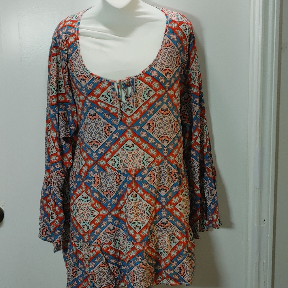 New Directions Women's Size 2X Babyoll Long Belle Sleeves Abstract Printed Top